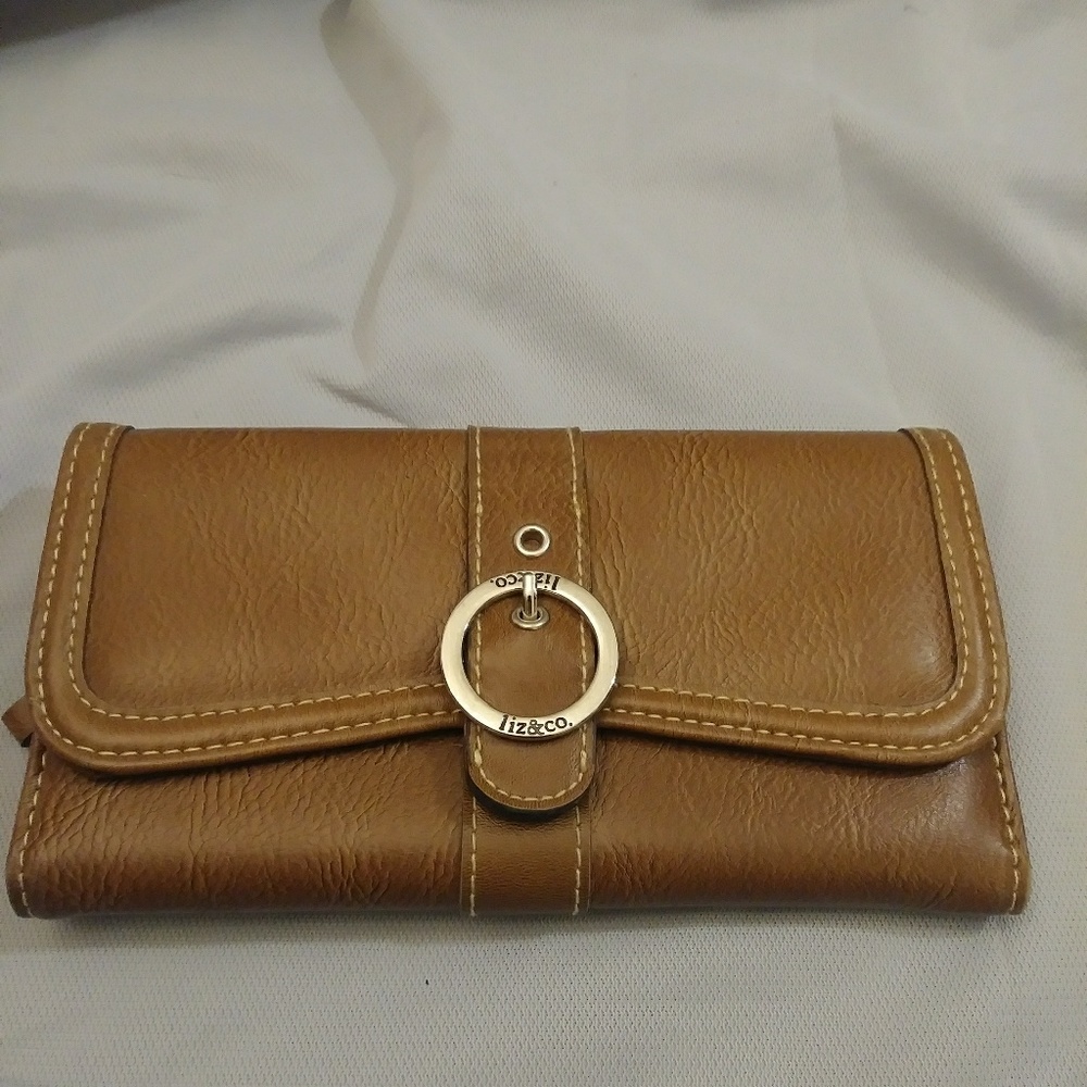 Liz&Co brown wallet